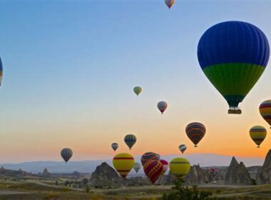 unutulmaz-bir-gece-kapadokya-da-balonla-sabah-kahvaltisi