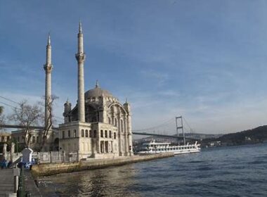 arnavutluk-ta-gezilecek-en-guzel-sehirler